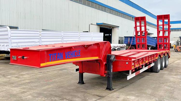 Tri Axle Semi Low Loader Trailer for Sale in Saudi Arabia KSA