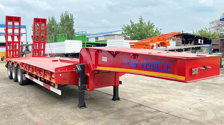Tri Axle Semi Low Loader Trailer for Sale in Saudi Arabia KSA