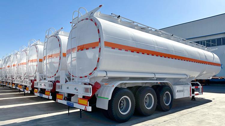Crude Oil Tanker Trailer for Sale in Saudi Arabia Jeddah