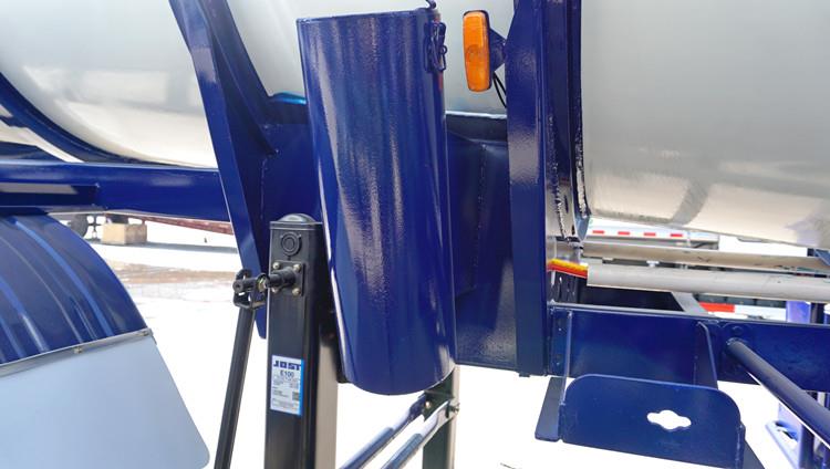 Chemical Sulphuric Acid Tanker Trailer for Sale in Saudi Arabia