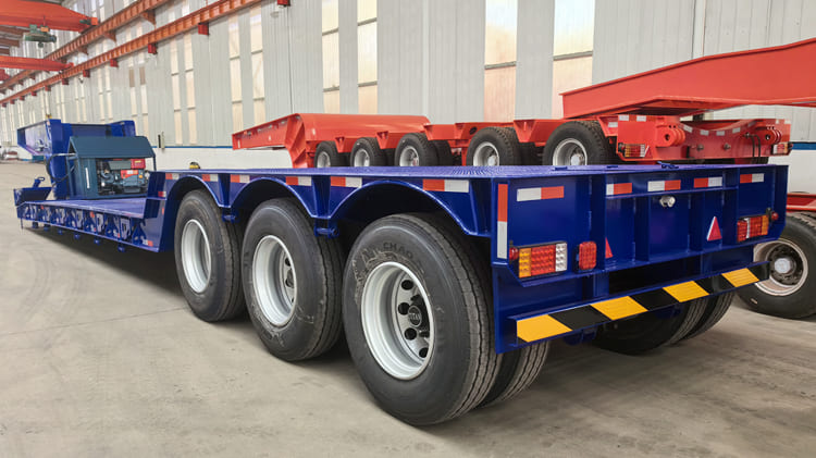 3 Axle Gooseneck Lowboy Trailer for Sale in Saudi Arabia
