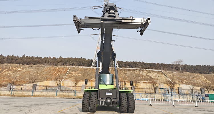 Container Handler Reach Stacker for Sale in Saudi Arabia